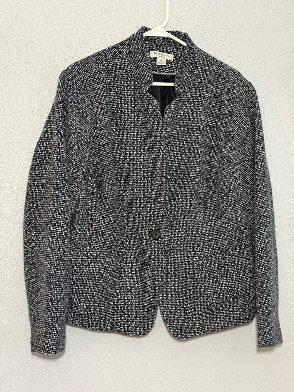 Liz Claiborne Black and White Textured Blazer
